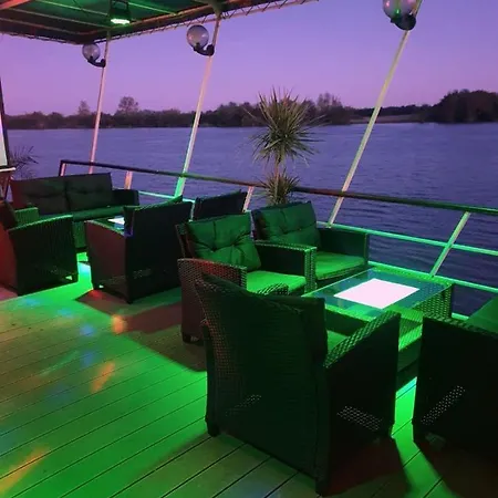 Plutitor Egreta1 * Сфынту-Георге